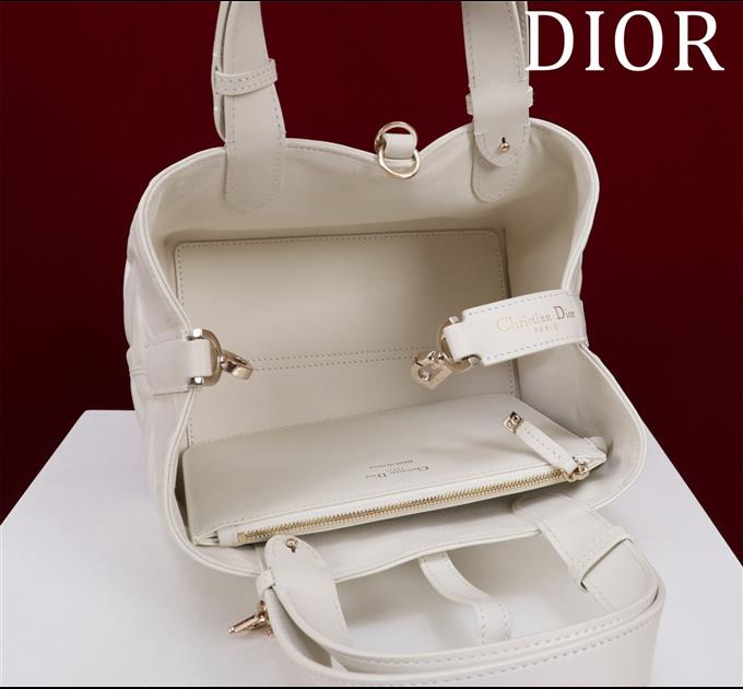 2025228Y 800P182146500